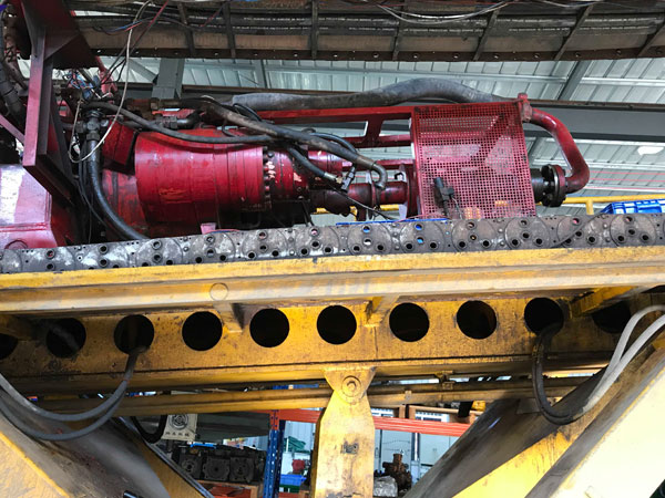 水平鉆機(jī)液壓油泵修理